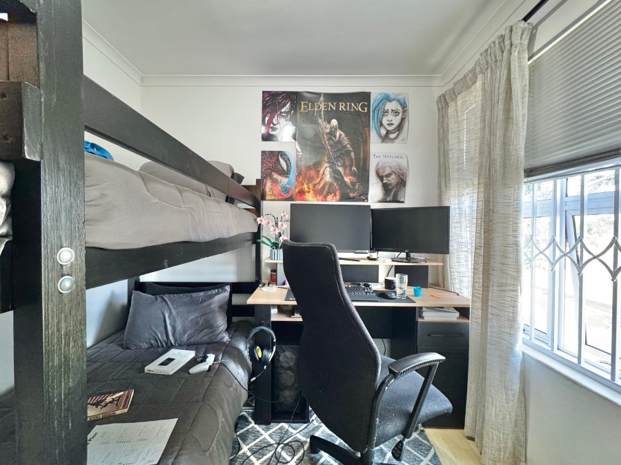2 Bedroom Property for Sale in Kenilworth Western Cape